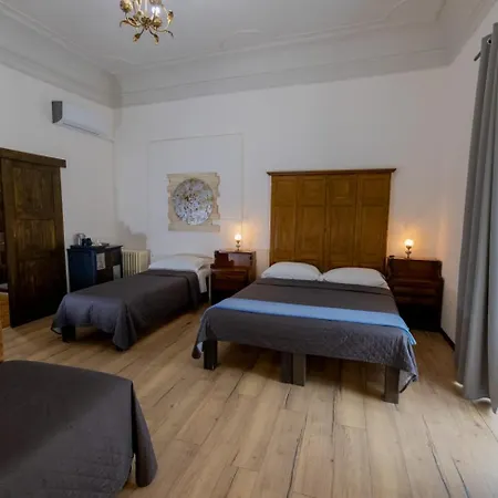 Couette-café Domus 3*