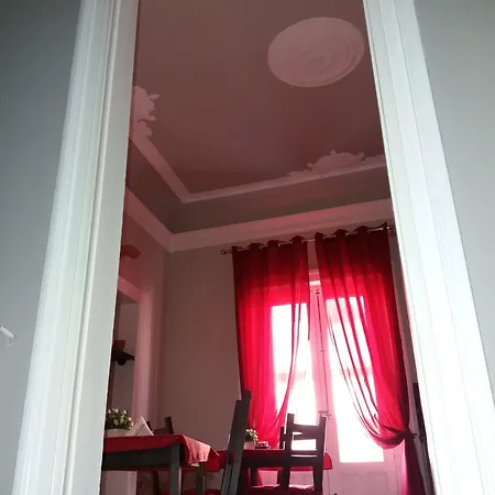 Domus לינה וארוחת בוקר אנה