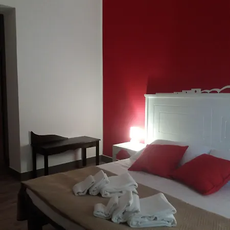 Oda ve Kahvaltı Domus Enna