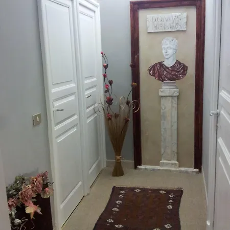 Domus Oda ve Kahvaltı 3*