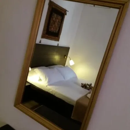 Oda ve Kahvaltı Domus Enna