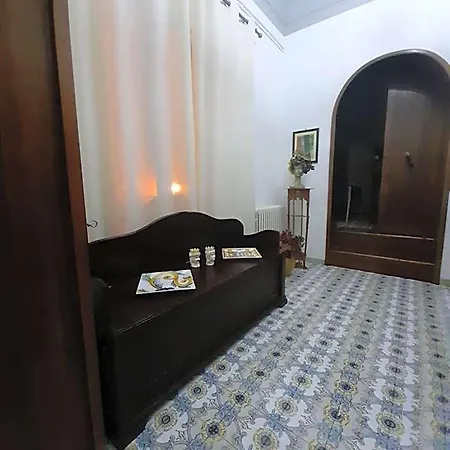 Domus Bed & Breakfast